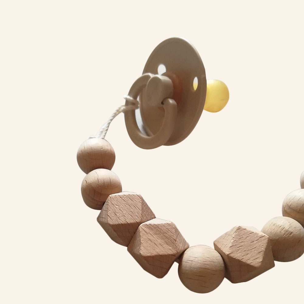 wooden-simply-bibs-clip-1 wooden-simply-bibs-clip-1