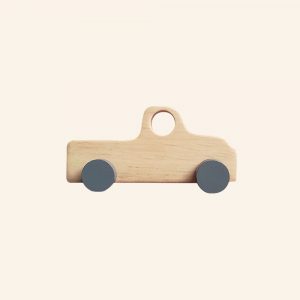 wooden-retro-80’s-truck
